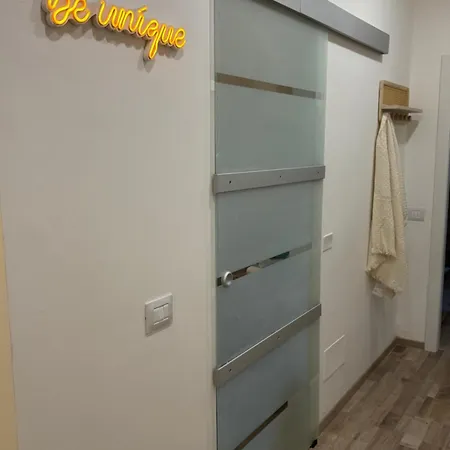 New Brenta 10 Minutes To Duomo M3-15 Minutes To Linate - Full Furnished Wi-fi,amazon Prime And * Milaan